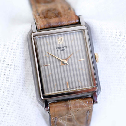 Seiko Vintage Ladies Watch: 80s Gold Two-Tone Elegant Rectangular Style | Slight Left Side
