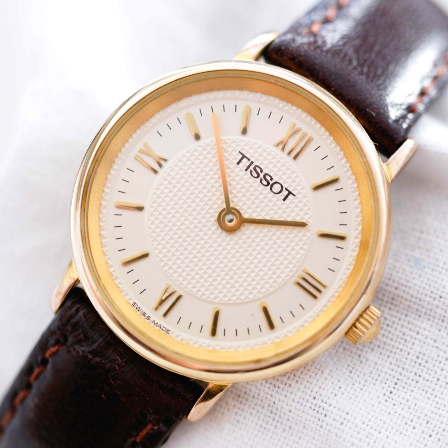 Tissot Vintage Ladies Watch: 90s Golden Iconic Classic Design with White Dial | Second Front Side