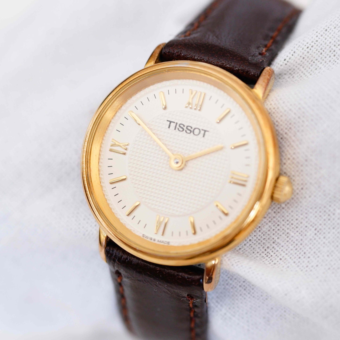 Tissot Vintage Ladies Watch: 90s Golden Iconic Classic Design with White Dial | Slight Right Side