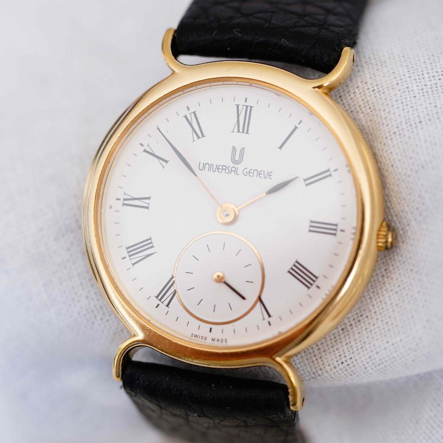 Universal Geneve Vintage Ladies Watch: 90s Golden Iconic Small Second | Slight Right Side