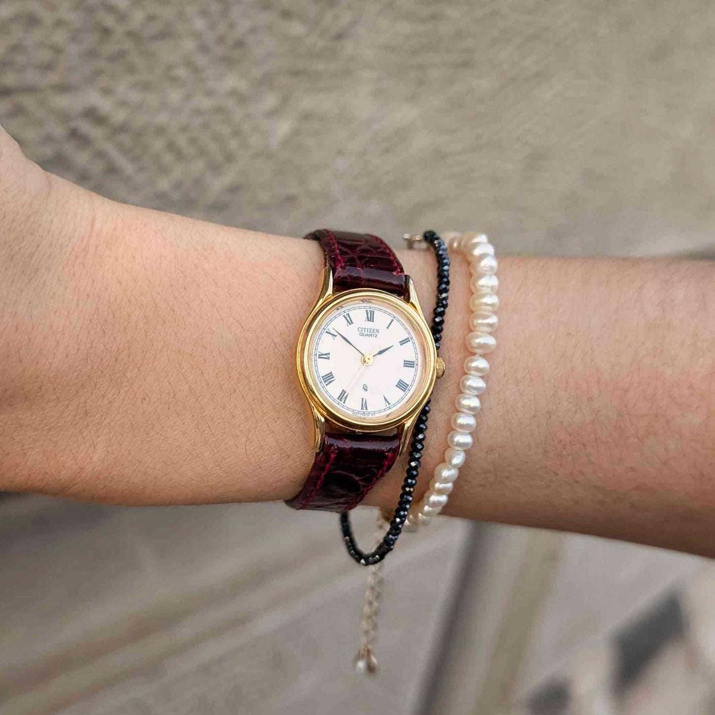 Citizen Cocktail Watch: Vintage Dainty Ladies 90s Golden with White Dial