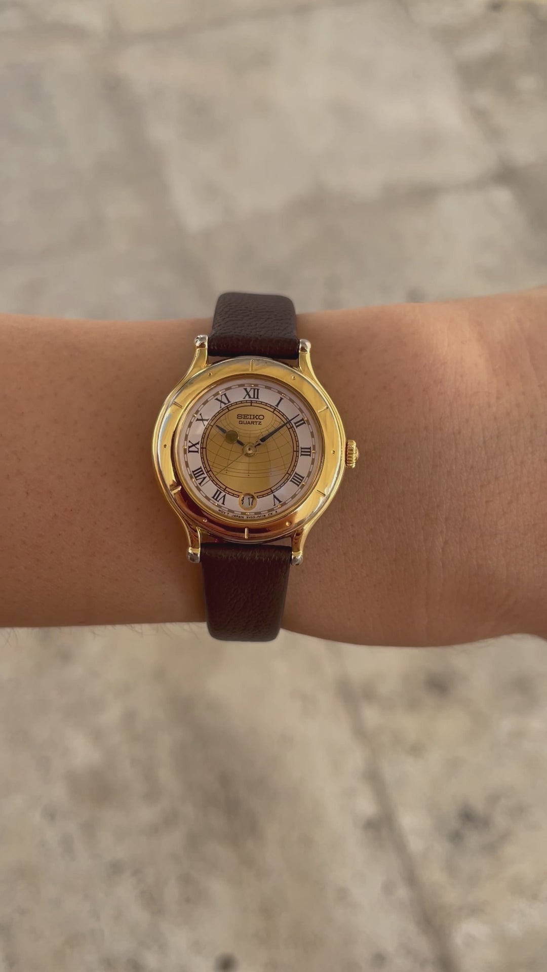 Seiko Age of Discovery Vintage Ladies Watch: 90s Gold, Roman Numerals, Wrist Shot Video