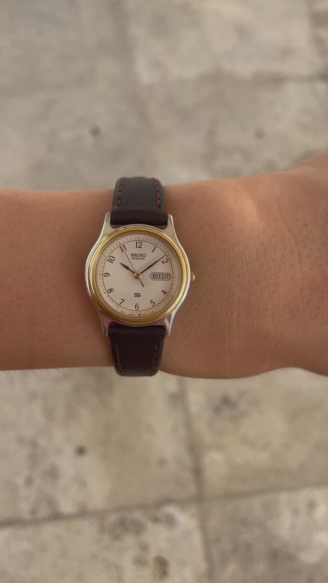 Seiko Vintage Ladies Watch: 80s Two-Tone Gold Classic Dial | Wrist Shot Video